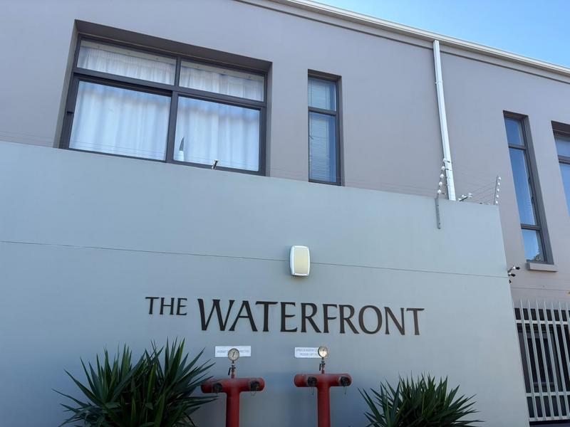 2 Bedroom Property for Sale in Humewood Eastern Cape